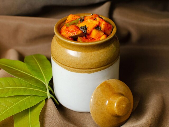 Is eating pickles beneficial or harmful for health? Learn useful things from experts