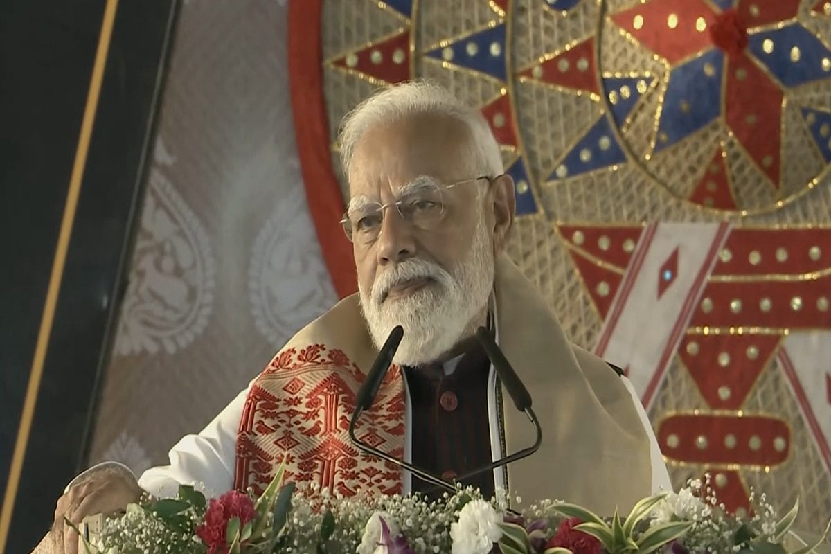 PM मोदी ने असम को दी 2 नई अमृत भारत ट्रेनों की सौगात बोले-यहां की सुंदरता आंखों से दिल में उतरती है