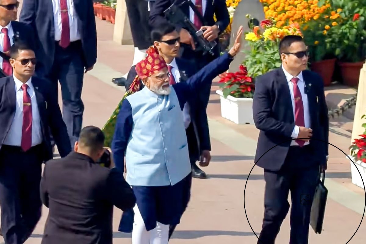 PM के साथ SPG की काली ब्रीफकेस में नहीं होता कोई न्यूक्लियर बटन फिर हर वक्त क्यों साथ होती है ये पेटी