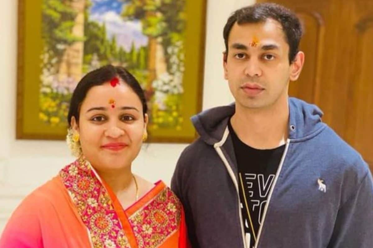 मुलायम सिंह के बेटे प्रतीक यादव की नेट वर्थ जानते हैं आप पत्‍नी को तलाक दिया तो कितना पैसा देना पड़ेगा