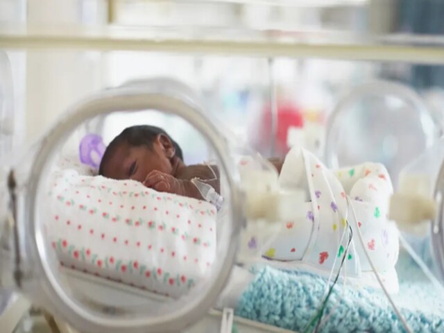 पांच महीने की गर्भवती थी पत्नी, हनीमून पर गई, रोमांस करते-करते पैदा हुई बेटी!