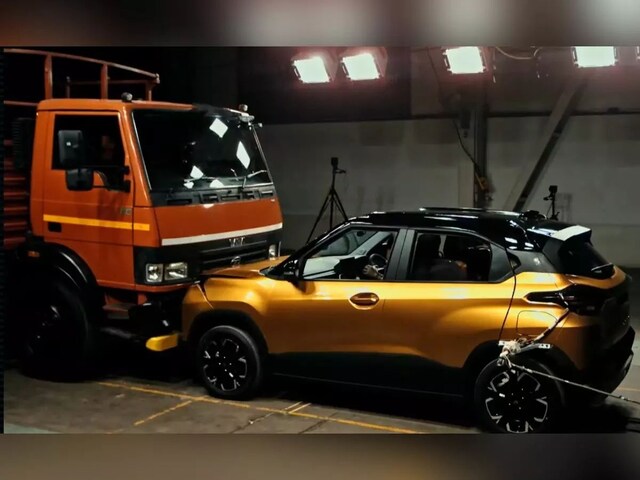 ...when Punch collided with the truck! Tata showed its strength, SUV achieved 5 star rating