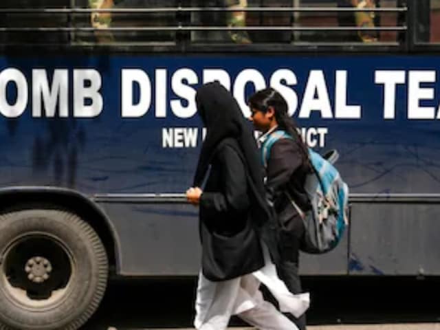  सचिवालय और 4 स्कूलों को बम से उड़ाने की धमकी