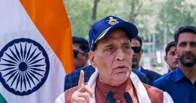 77वें गणतंत्र दिवस अवसर पर रक्षा मंत्री राजनाथ सिंह ने खास लेख लिखा है.