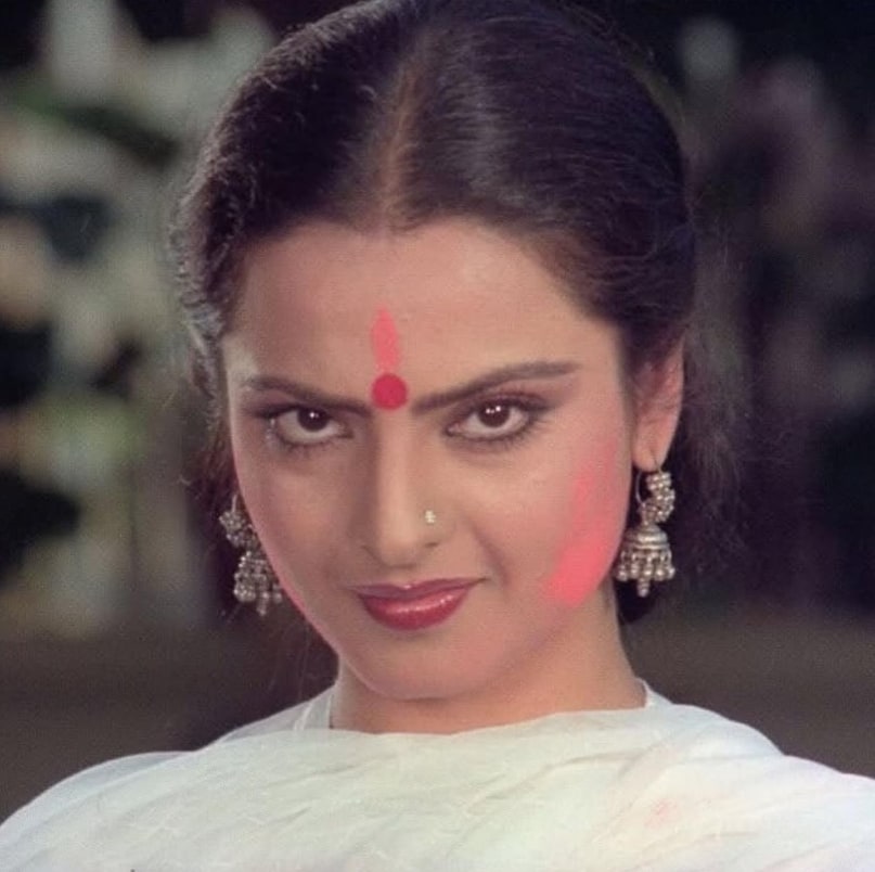 Rekha, jaya Bachchan, Amitabh Bachchan, Shobhaa De on Rekha, Rekha movies, Rekha love story, Rekha struggle, Rekha love life