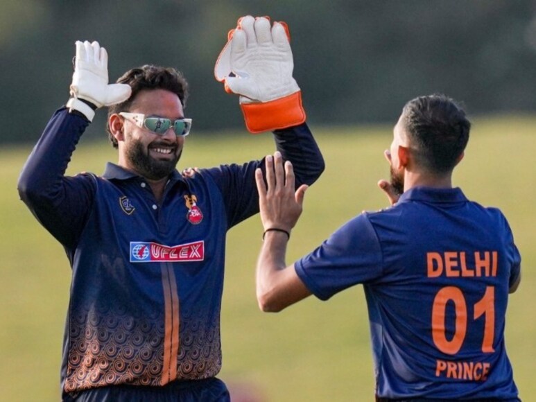 Delhi, Vijay Hazare trophy, Ishant Sharma, Rishabh Pant, delhi enter quarter final Vijay hazare trophy, ऋषभ पंत, विजय हजारे ट्रॉफी, दिल्ली