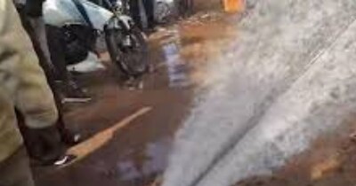 सतना में फीडर पाइप लाइन फटने से लाखों लीटर पानी बर्बाद हो गय