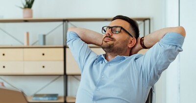 कंप्यूटर पर काम करने वाले लोगों को हर 30 मिनट में ब्रेक लेना चाहिए.