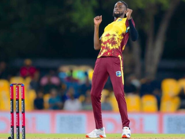 ২৪ ঘণ্টায় ২টি হ্যাটট্রিক... ক্রিকেট ইতিহাসে এই প্রথম ঘটল