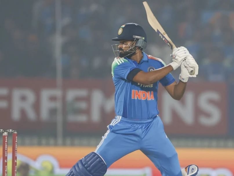 suryakumar Yadav, suryakumar Yadav 48 runs off 24 balls, Shreyas Iyer, Shreyas iyer t20 team, suryakumar Yadav sacked t20 captaincy team india, सूर्यकुमार यादव, श्रेयस अय्यर, सूर्यकुमार यादव कप्तानी छीनी