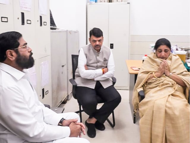  सुनेत्रा होंगी महाराष्‍ट्र की पहली महिला डिप्‍टी CM, पर शरद पवार अनजान