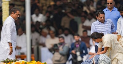 महाराष्ट्र की राजनीति के 'पावर हाउस' कहे जाने वाले अजित पवार आज पंचतत्व में विलीन हो गए. गुरुवार को बारामती की सड़कों पर जो जनसैलाब उमड़ा, उसने यह साबित कर दिया कि 'दादा' केवल एक नेता नहीं, बल्कि लाखों लोगों की उम्मीद थे. कल हुए दर्दनाक विमान हादसे के बाद आज बारामती के विद्या प्रतिष्ठान मैदान में उनका अंतिम संस्कार राजकीय सम्मान के साथ किया गया. पूरे राज्य में आज मातम पसरा रहा और बारामती की हवाओं में केवल 'अजित दादा अमर रहे' की गूंज सुनाई दे रही थी.