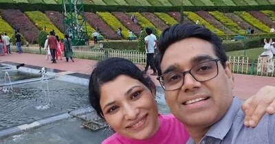 इन आईएएस की लव स्टोरी हुई हिट.