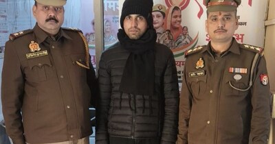 केजीएमयू में धर्मांतरण के आरोपी डॉ. रमीज को गिरफ्तार कर लिया गया.