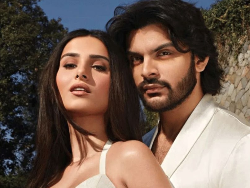 tara sutaria relationships, tara sutaria boyfriends, tara sutaria dating history, who is tara sutaria currently with, tara sutaria, tara sutaria rapper Badshah, tara sutaria Aadar Jain, tara sutaria Ishaan Khatter, tara sutaria Arunoday Singh, tara sutaria Veer Pahariya , तारा सुतारिया , तारा सुतारिया के रिलेशनशिप, तारा सुतारिया के बॉयफ्रेंड