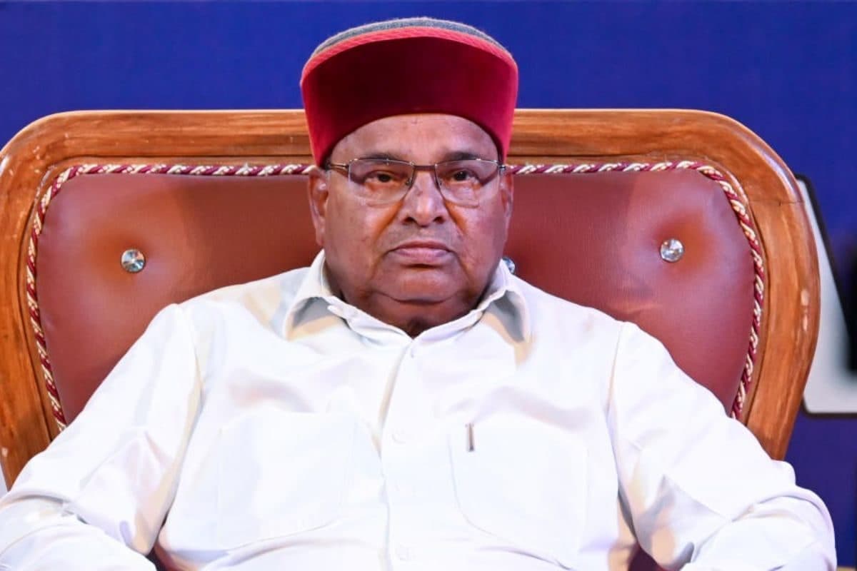 कर्नाटक में भी राज्यपाल बनाम सरकार थावरचंद गहलोत ने अभिभाषण से किया इनकार मनाने पहुंची सिद्धारमैया सरकार