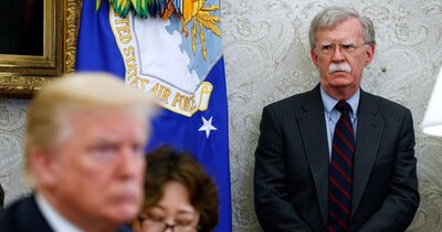 जॉन बोल्‍टन ट्रंप के पहले कार्यकाल में उनके एनएसए रहे हैं, लेकिन अभी उनके र‍िश्ते खराब हैं.  (PTI)