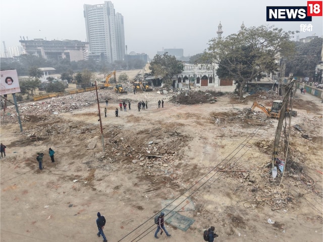 फैज-ए-इलाही मस्जिद के पास आज भी गरज रहे बुलडोजर, जहां थे घर पर घर, वहां मैदान