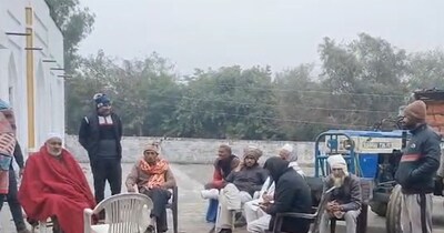 अवैध मस्जिद पर कार्रवाई. 