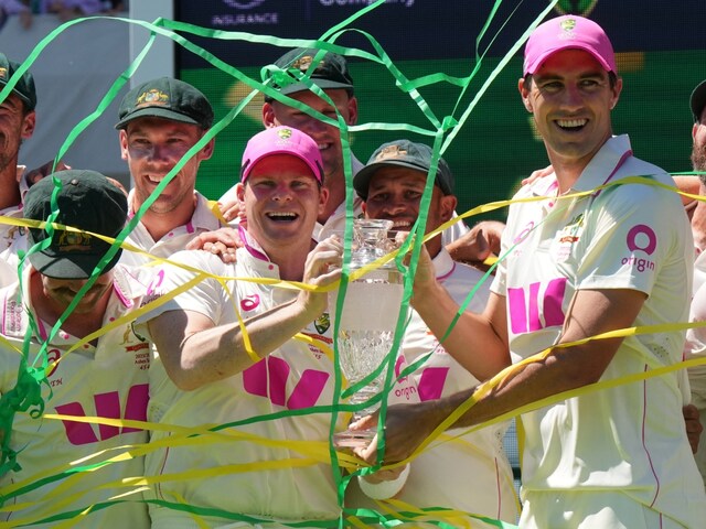 शैम्पेन शॉवर नहीं, ऑस्ट्रेलिया ने मुस्लिम क्रिकेटर के लिए किया बड़ा त्याग