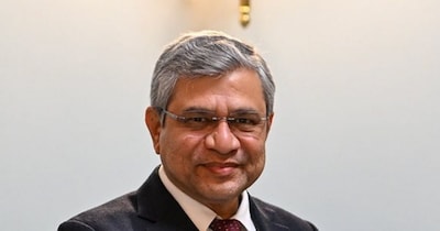 India's AI Prowess at Davos: Vaishnaw Highlights Global Solutions