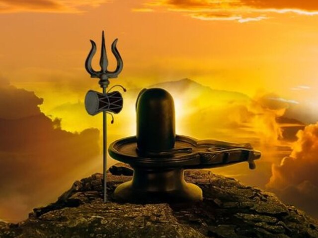 यहां अपनों की मृत्यु पर दान किया जाता है शिवलिंग, सुनिए ये दिलचस्प कहानी..