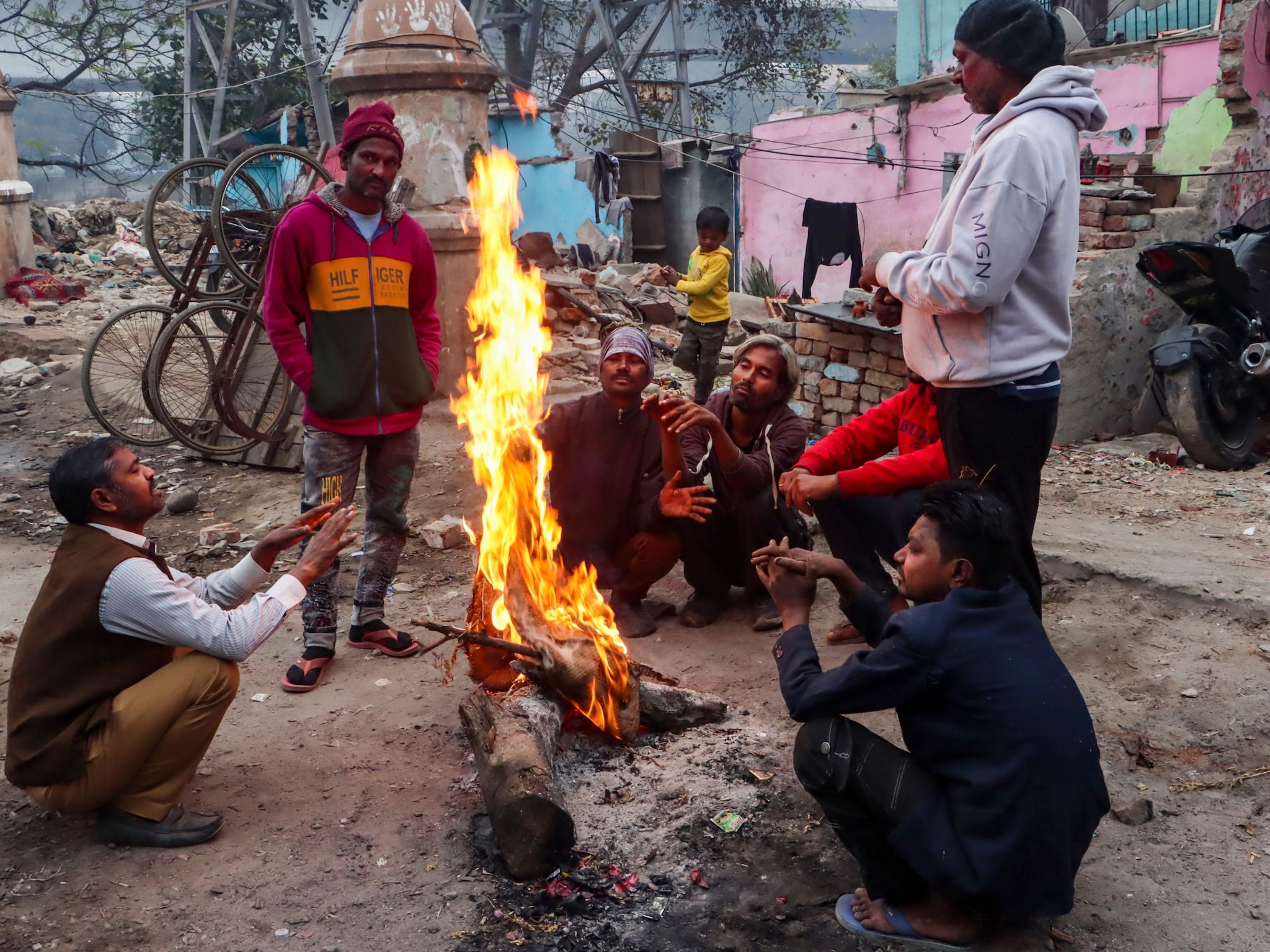बारिश बर्फबारी और ओले गिराएगा दैत्य 7 तक हो जाएं सावधान! IMD ने जारी किया रेड अलर्ट