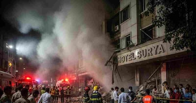 पुणे होटल में गैस विस्फोट: 10 कर्मचारी झुलसे, 6 की हालत गंभीर.