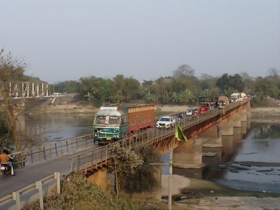 ब्रिटिश काल में बने वो 5 पुल,जिनपर 100 साल बाद भी फर्राटे भर रहीं हैं गाड़ियां ब्रिटिश काल में बने वो 5 पुल,जिनपर 100 साल बाद भी फर्राटे भर रहीं हैं गाड़ियां