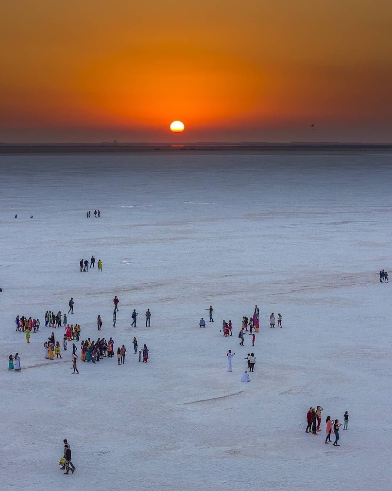 Rann Of Kutch, Gujarat: The white salt desert acts as a massive natural mirror. On new moon nights, the lack of any elevation means the sky stretches 360 degrees around you. The reflection of stars on the salt flats creates a surreal experience where the horizon seems to vanish. Rann Of Kutch, Gujarat: The white salt desert acts as a massive natural mirror. On new moon nights, the lack of any elevation means the sky stretches 360 degrees around you. The reflection of stars on the salt flats creates a surreal experience where the horizon seems to vanish.