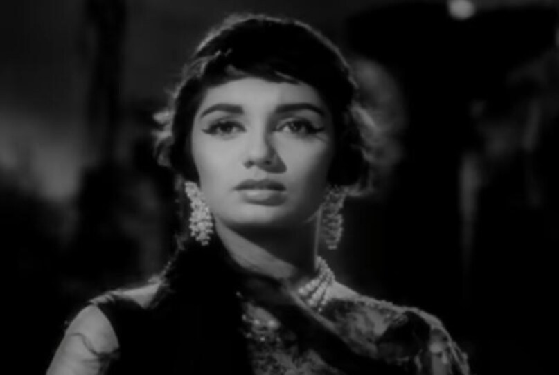 लता मंगेशकर के कालजयी गीतों की लिस्ट में आज फिर जीने की तमन्ना (गाइड) भी शामिल है. ये गाना आज भी गली मौहल्लों के नुक्कड़ पर गूंजते सुनाई दे ही जाता है. 