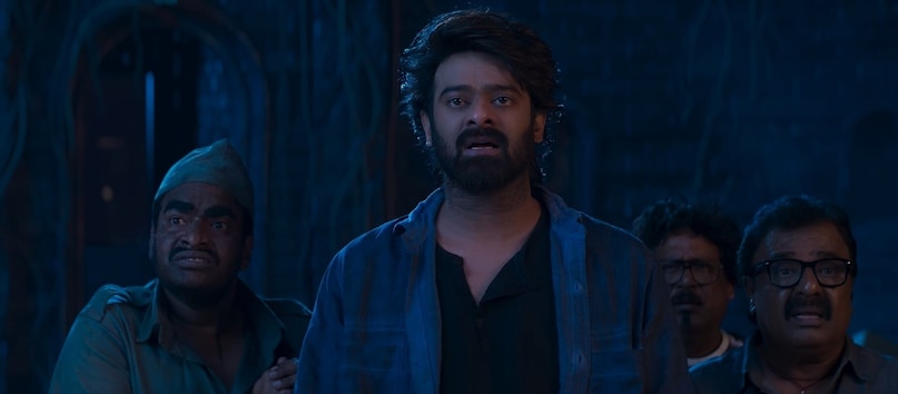 मारुति के निर्देशन में बनी 'द राजा साब' में रोमांस, कॉमेडी, इमोशनल ड्रामा और सुपरनैचुरल हॉरर का अनोखा मिश्रण देखने को मिलता है. प्रभास ने इसमें एक ऐसे किरदार को निभाया है, जिसमें उनका चार्म और ह्यूमर दोनों नजर आता है, जो उनके आमतौर पर एक्शन से भरपूर रोल्स से अलग है.