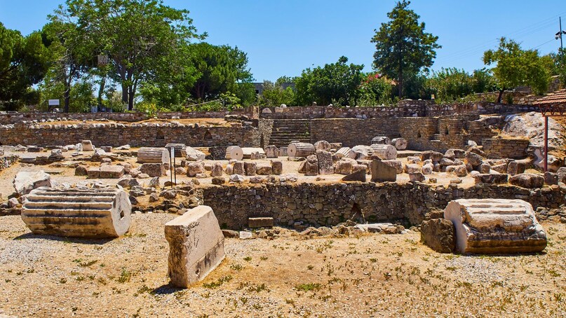 Beyond The Taj Mahal: World’s Most Beautiful Monuments Built For Love