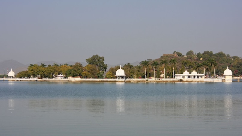 GK: Which Indian City Is Called The City Of Lakes?