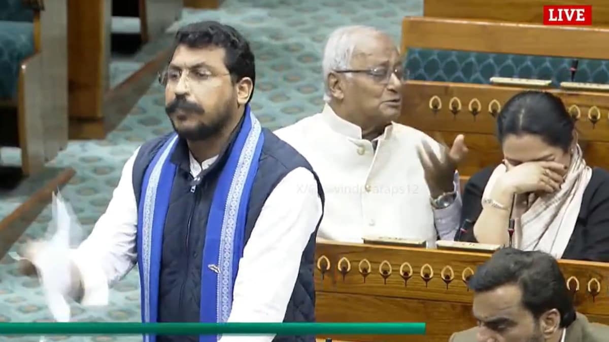 सौगत दा ने ऐसा क्या कहा जो मुंह छिपा हंसने लगीं जून मालिया, संसद के भीतर का यह वीडियो अब है वायरल