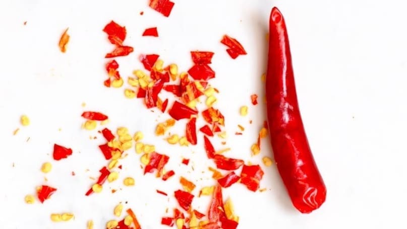 घर पर बने चिली फ्लेक्स न सिर्फ़ सस्ते होते हैं, बल्कि वे शुद्ध भी होते हैं और उनमें कोई मिलावट नहीं होती। अगली बार जब आप घर पर पिज़्ज़ा बनाएं, तो ऊपर से ये मसालेदार और तीखे फ्लेक्स छिड़कें! घर पर बने चिली फ्लेक्स न सिर्फ़ सस्ते होते हैं, बल्कि वे शुद्ध भी होते हैं और उनमें कोई मिलावट नहीं होती। अगली बार जब आप घर पर पिज़्ज़ा बनाएं, तो ऊपर से ये मसालेदार और तीखे फ्लेक्स छिड़कें!