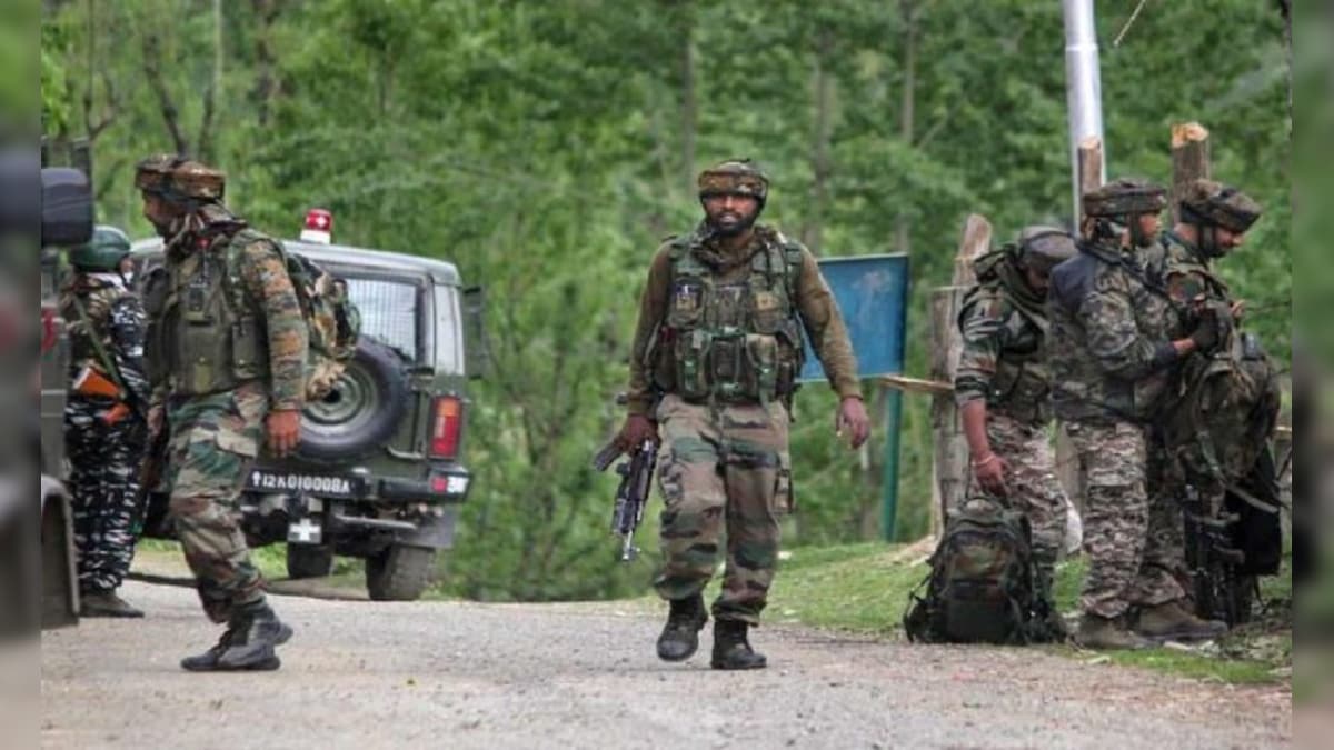 किश्तवाड़ में घिरा जैश आतंकी सैफुल्लाह, सांबा में पकड़ा गया शख्स, पाकिस्तान से निकला कनेक्शन