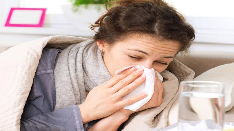 Symptoms like any part of the body suddenly turning blue without any reason, recurring infections, feeling excessive fatigue can be symptoms of leukemia. Image: News18