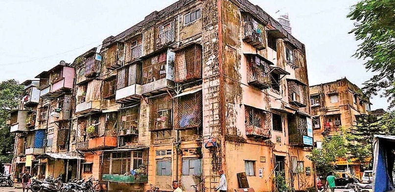 D'Souza Chawl, Mumbai: Legend says a woman fell into a well while drawing water and drowned. Her spirit reportedly wanders the corridors at night. While she is said to be harmless, the local residents avoid the well area after the sun goes down.