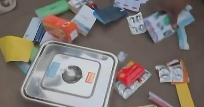 बिहार के नवादा जिले में झोलाछाप डॉक्टर की लापरवाही की वजह से एक बच्ची की जान चली गई. - Algorithmically enhanced image - Algorithmically enhanced image