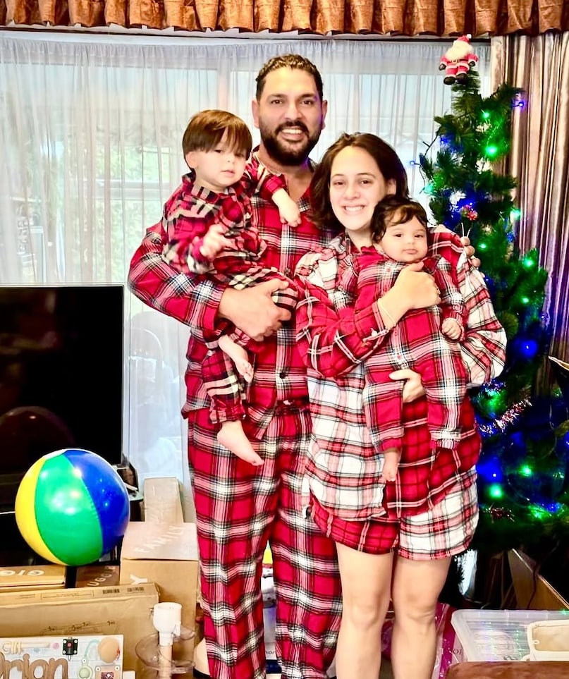 Yuvraj Singh Hazel Keech Love Story, Cricketer Married Bollywood Actress After 3 Years, Hazel Keech Ignored Yuvraj Singh for Coffee, Famous Indian Cricketer and Actress Couples, Yuvraj Singh Marriage and Relationship Timeline, हेजल कीच, हेजल कीच बर्थडे. युवराज सिंह और हेजल कीच की लव स्टोरी, क्रिकेटर और बॉलीवुड एक्ट्रेस की शादी, युवराज सिंह की पत्नी हेजल कीच, टीम इंडिया के खिलाड़ी की फिल्मी प्रेम कहानी