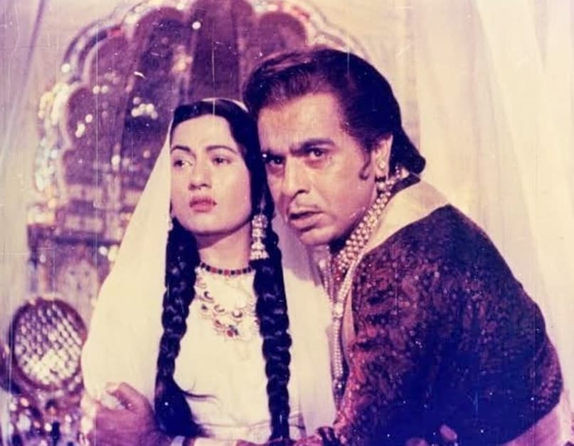 Bollywood Movie Facts, DDLJ Unknown Trivia, Bollywood Behind The Camera, Indian Cinema Untold Stories, Blockbuster Movie Secrets, बॉलीवुड अनसुने किस्से, फिल्मों के रोचक तथ्य, बॉलीवुड बिहाइंड द सीन्स, भारतीय सिनेमा का इतिहास, सुपरहिट फिल्मों के राज Bollywood Movie Facts, DDLJ Unknown Trivia, Bollywood Behind The Camera, Indian Cinema Untold Stories, Blockbuster Movie Secrets, बॉलीवुड अनसुने किस्से, फिल्मों के रोचक तथ्य, बॉलीवुड बिहाइंड द सीन्स, भारतीय सिनेमा का इतिहास, सुपरहिट फिल्मों के राज