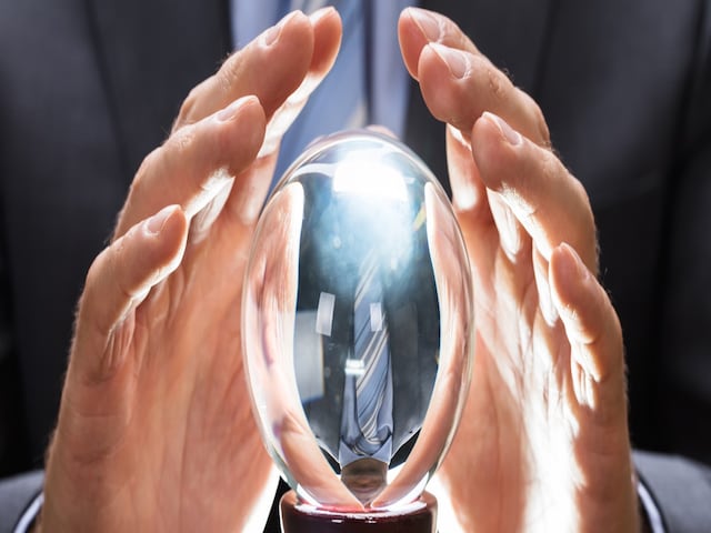 भविष्य देखकर लौटा है शख्स! करता है भविष्यवाणियां, अब बताया 2026 का आगे का हाल!