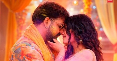 पवन सिंह ने महिमा सिंह के साथ किया रोमांस.