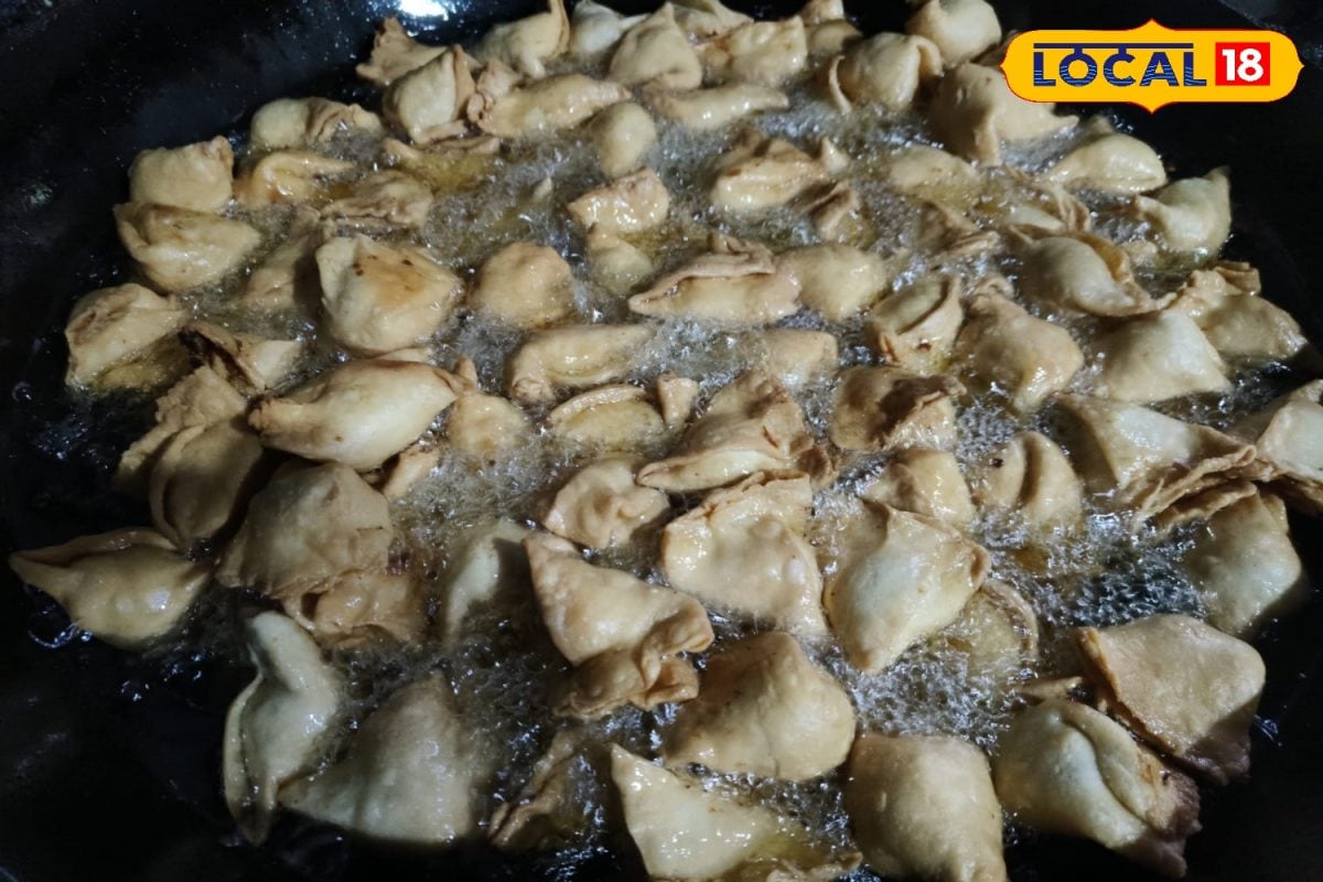 सीवान में खाना है समोसा... तो चले आइये यहां, रोज 1000 पीस की बिक्री, 35 साल से कायम है ग्राहकों का भरोसा