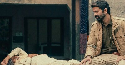 नई दिल्ली. नेटफ्लिक्स पर इन दिनों सस्पेंस और थ्रिलर का एक ऐसा तूफान आया है, जिसने सबको अपनी जगह से हिलने नहीं दिया है. हम बात कर रहे हैं हालिया रिलीज वेब सीरीज 'कोहरा सीजन 2' की. अगर आप भी क्राइम मिस्ट्री और डार्क कहानियों के शौकीन हैं, तो यह सीरीज इन दिनों ओटीटी पर धमाल मचा रही है.  (फोटो साभार: Instagram@barunsobti_says)