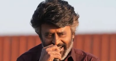 नई दिल्ली. सुपरस्टार रजनीकांत की फिल्म जब बड़े पर्दे पर आती है, तो वह महज एक फिल्म नहीं रह जाती, बल्कि एक जश्न बन जाती है. उनकी पिछली फिल्म कुली में वो सब कुछ था जो एक फैन को चाहिए. बॉक्स ऑफिस पर फिल्म ने जबरदस्त कमाई की. इस बीच रजनीकांत की बेटी सौंदर्या ने कुली फिल्म को लेकर ऐसी प्रतिक्रिया दी है, जिसने सबका ध्यान खींच लिया.