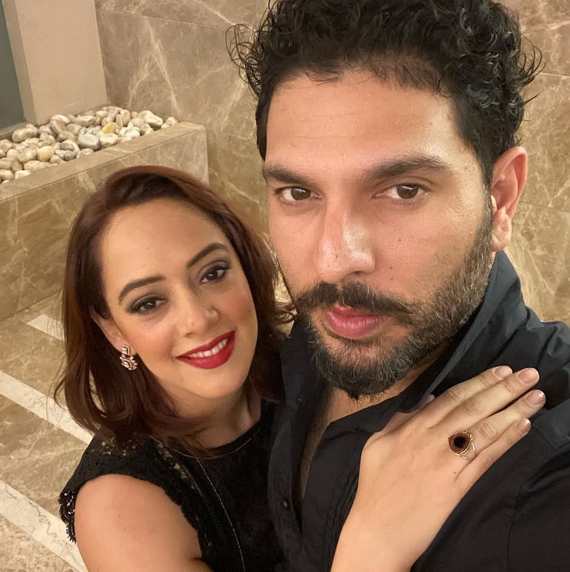 Yuvraj Singh Hazel Keech Love Story, Cricketer Married Bollywood Actress After 3 Years, Hazel Keech Ignored Yuvraj Singh for Coffee, Famous Indian Cricketer and Actress Couples, Yuvraj Singh Marriage and Relationship Timeline, हेजल कीच, हेजल कीच बर्थडे. युवराज सिंह और हेजल कीच की लव स्टोरी, क्रिकेटर और बॉलीवुड एक्ट्रेस की शादी, युवराज सिंह की पत्नी हेजल कीच, टीम इंडिया के खिलाड़ी की फिल्मी प्रेम कहानी