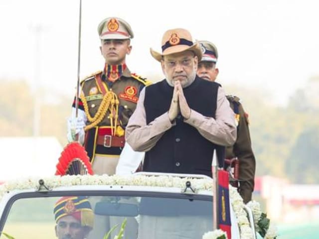 नक्सलवाद खत्म करने की डेडलाइन से 43 दिन पहले अमित शाह ने कर दिया बड़ा ऐलान