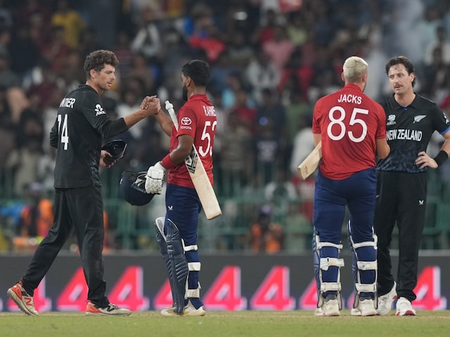 ইংল্যান্ডের এই দুই খেলোয়াড় ম্যাচ ছিনিয়ে আনলে নিউজিল্যান্ড সেমিফাইনালে উঠত!